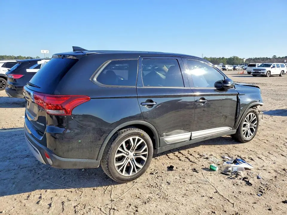 2019 MITSUBISHI OUTLANDER SE  