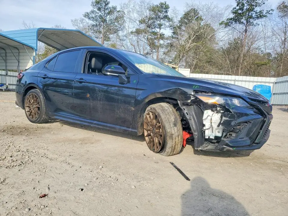 2023 TOYOTA CAMRY SE NIGHTSHADE  