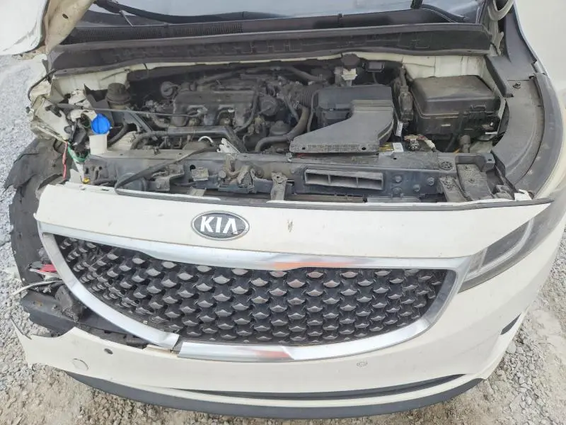 2018 KIA SEDONA LX  
