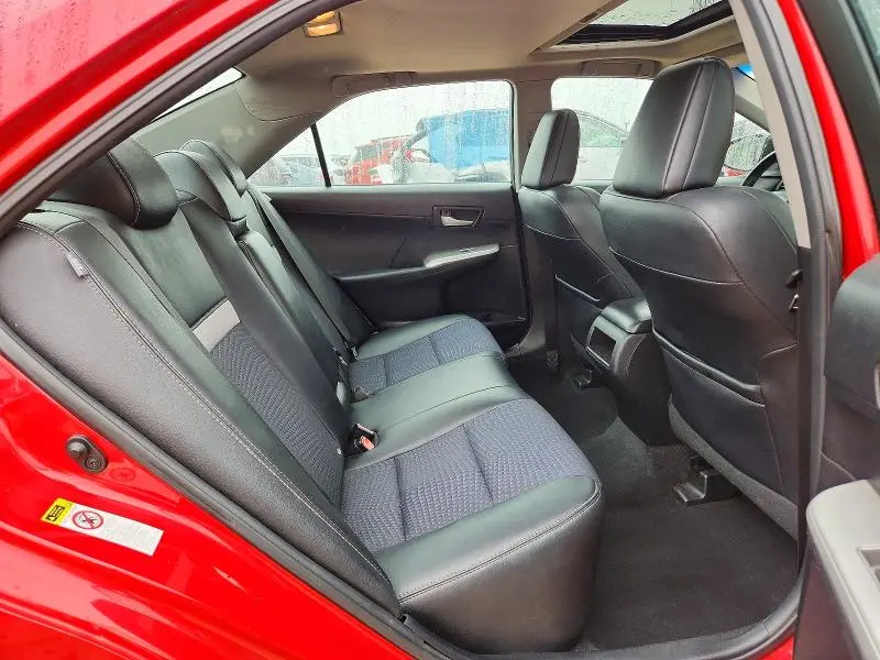 2012 TOYOTA CAMRY SE  
