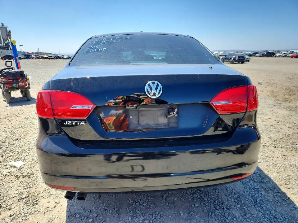 2013 VOLKSWAGEN JETTA BASE  