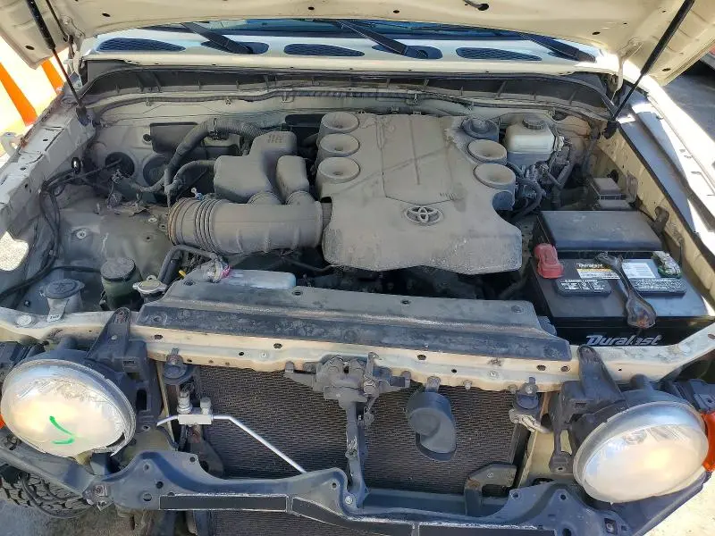 2010 TOYOTA FJ CRUISER BASE  