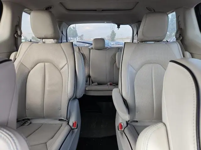 2019 CHRYSLER PACIFICA HYBRID LIMITED  