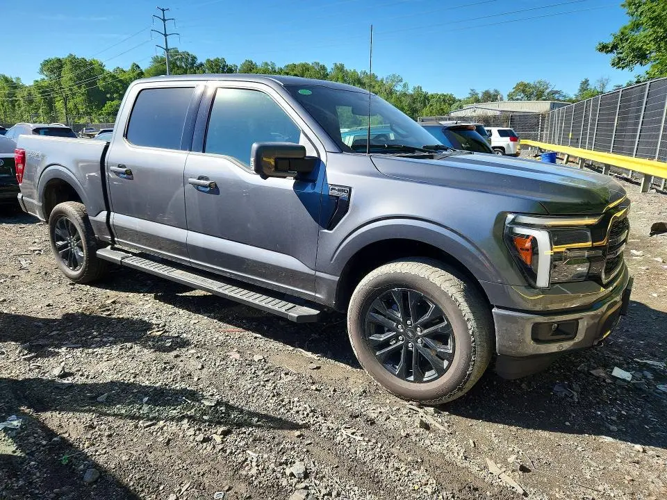 2025 FORD F150 LARIAT  
