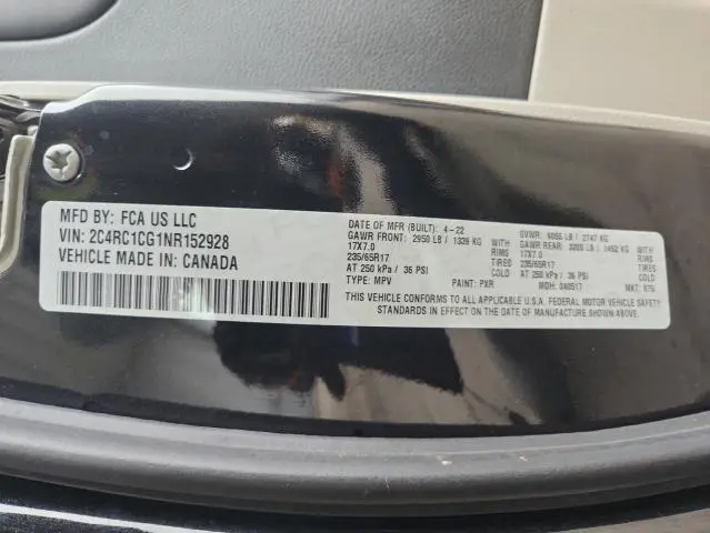 2022 CHRYSLER VOYAGER LX  