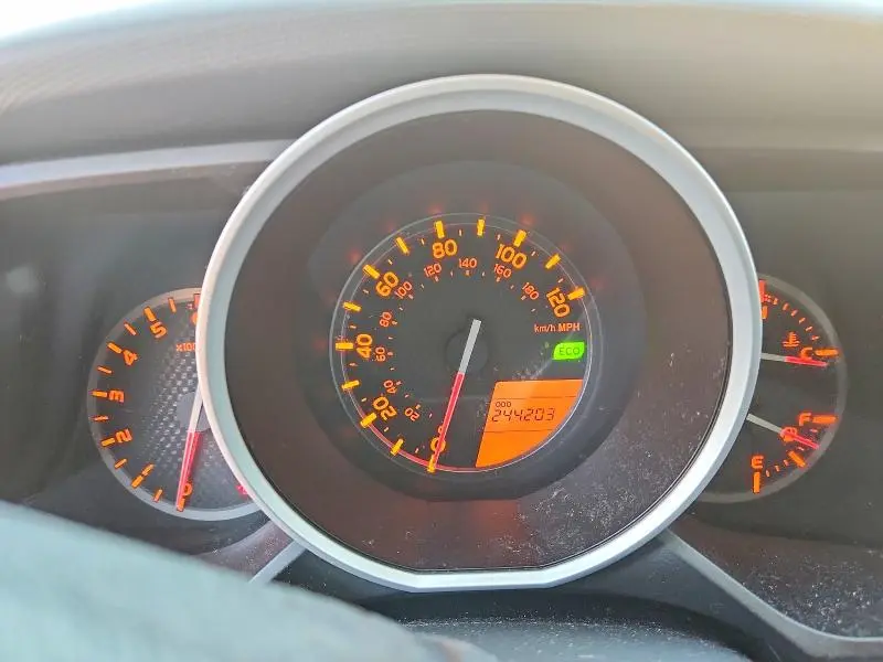 2011 TOYOTA 4RUNNER SR5  