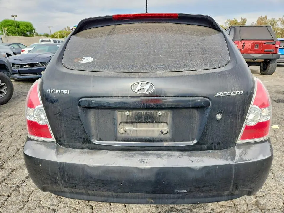 2011 HYUNDAI ACCENT GL  