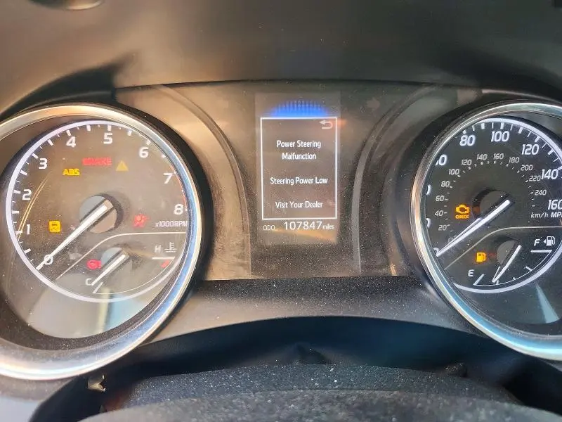 2019 TOYOTA CAMRY SE  
