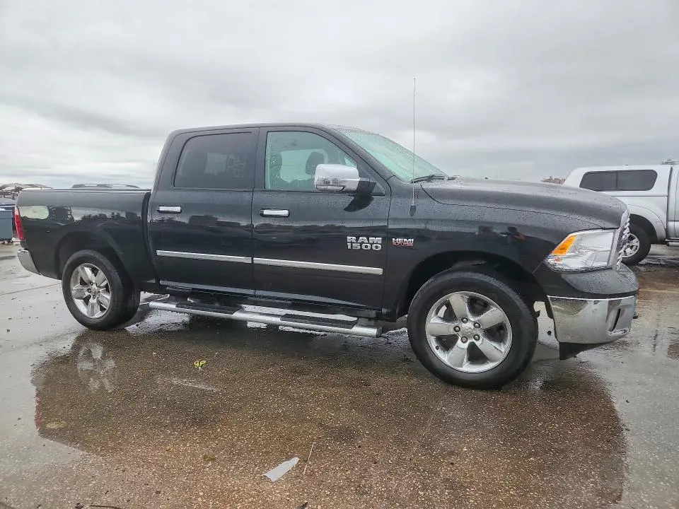 2014 RAM 1500 SLT  