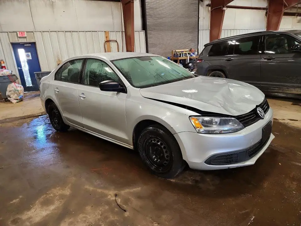 2012 VOLKSWAGEN JETTA BASE  