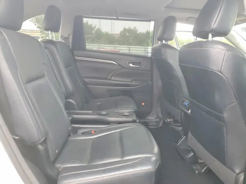 2016 TOYOTA HIGHLANDER LIMITED  