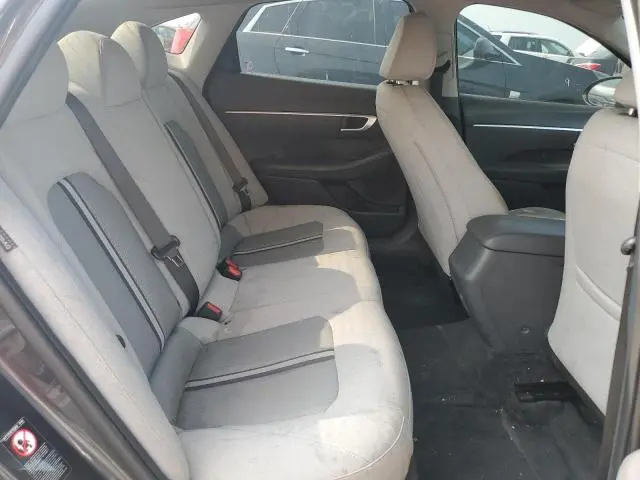 2020 HYUNDAI SONATA SE  