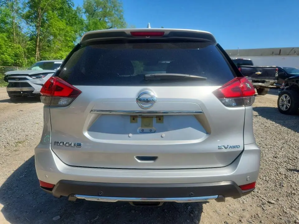 2019 NISSAN ROGUE SV  