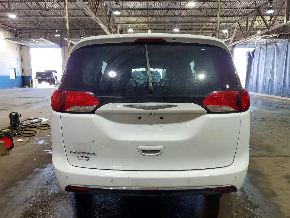 2017 CHRYSLER PACIFICA TOURING L PLUS  