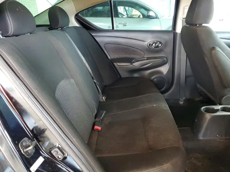 2019 NISSAN VERSA SV  