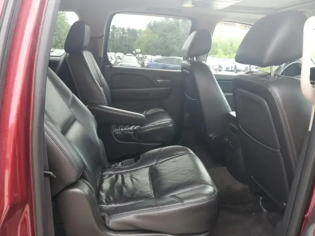 2011 CHEVROLET SUBURBAN K1500 LTZ  