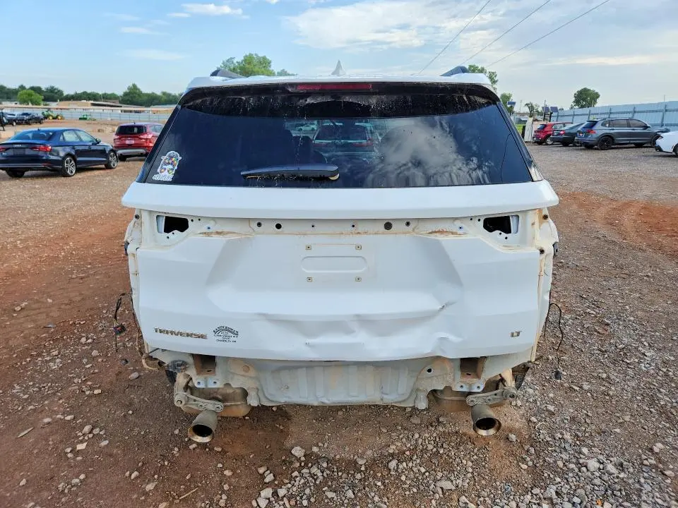 2021 CHEVROLET TRAVERSE LT  