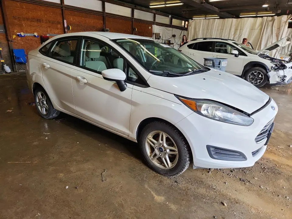 2018 FORD FIESTA SE  
