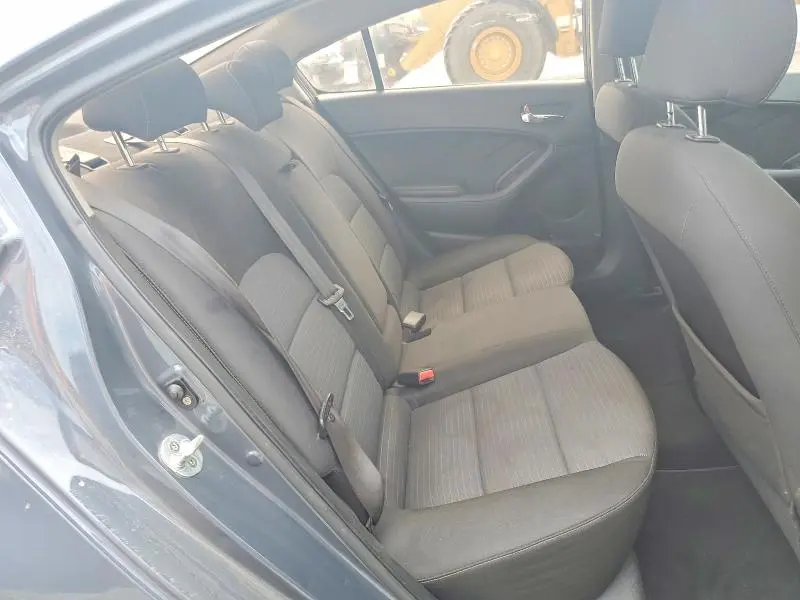 2016 KIA FORTE LX  