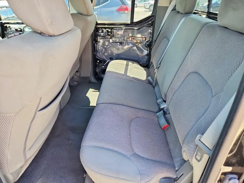 2019 NISSAN FRONTIER SV  