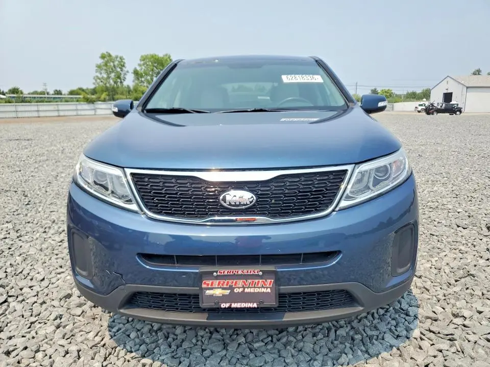 2014 KIA SORENTO LX  