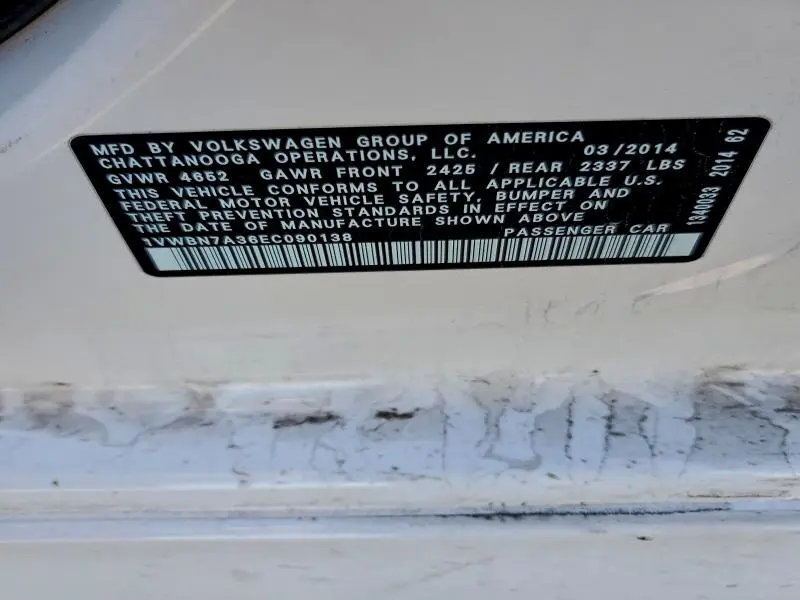 2014 VOLKSWAGEN PASSAT SE  