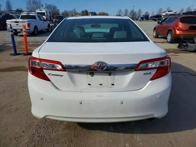2013 TOYOTA CAMRY XLE  