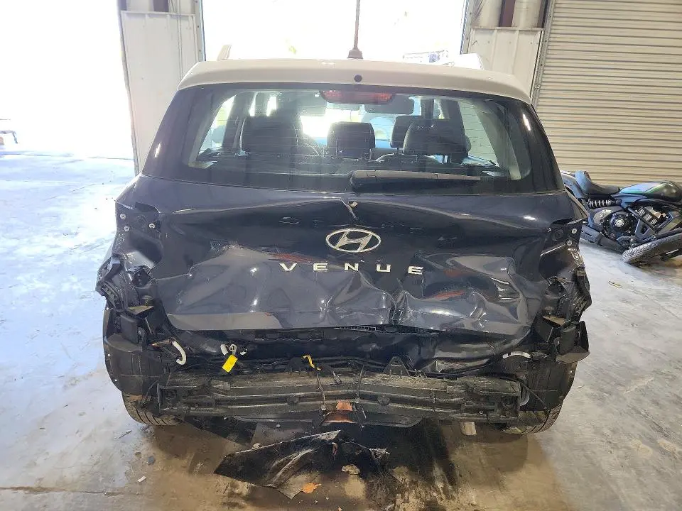 2025 HYUNDAI VENUE LIMITED  
