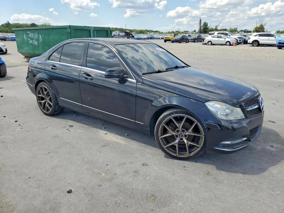 2013 MERCEDES-BENZ C 250  