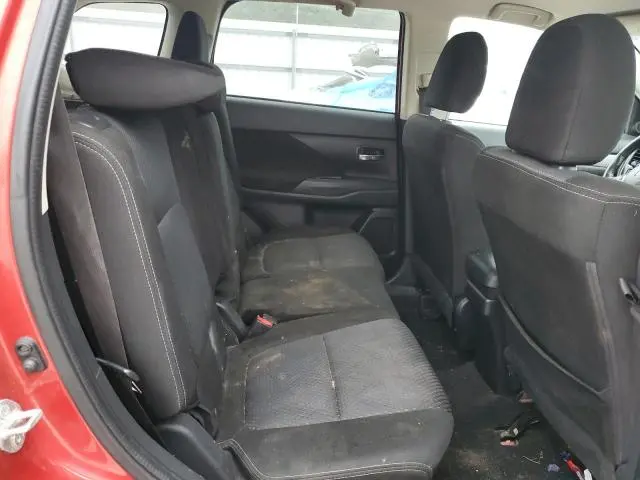 2018 MITSUBISHI OUTLANDER SE  