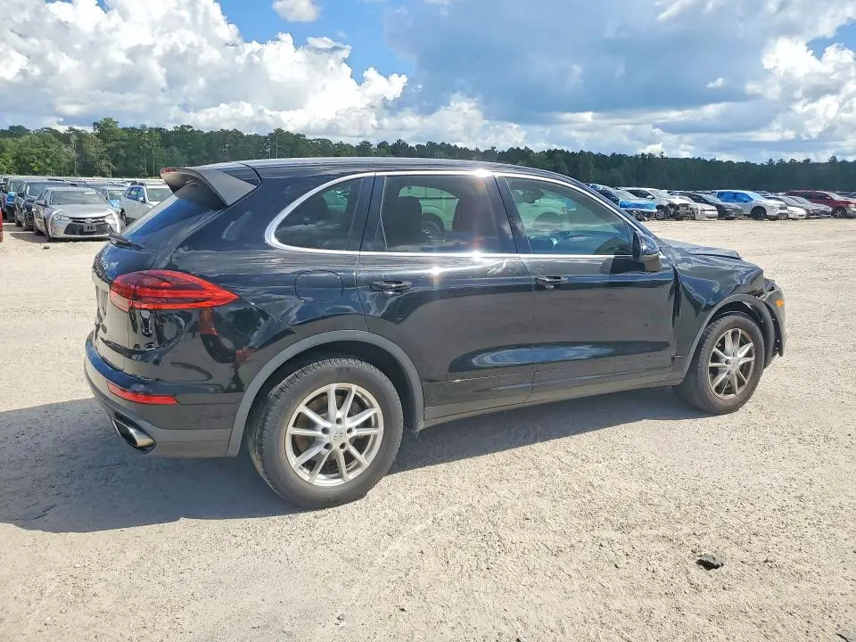 2016 PORSCHE CAYENNE   