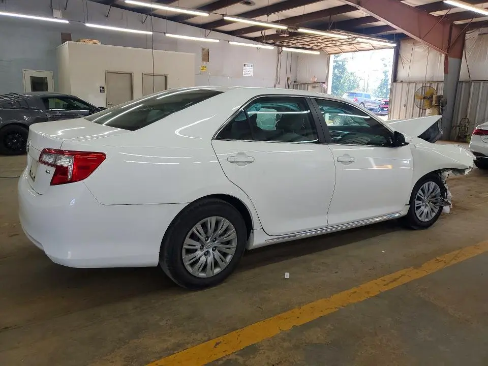 2014 TOYOTA CAMRY LE  