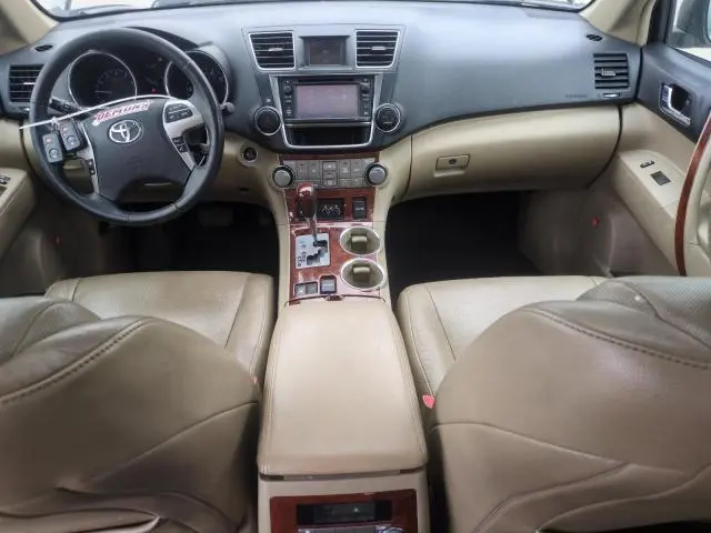 2013 TOYOTA HIGHLANDER LIMITED  