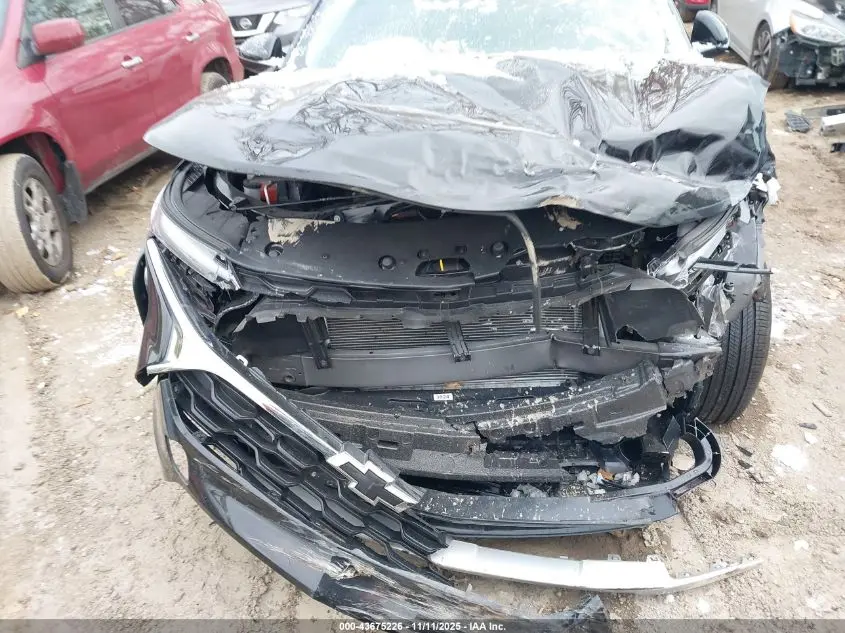 2025 CHEVROLET TRAX FWD LT