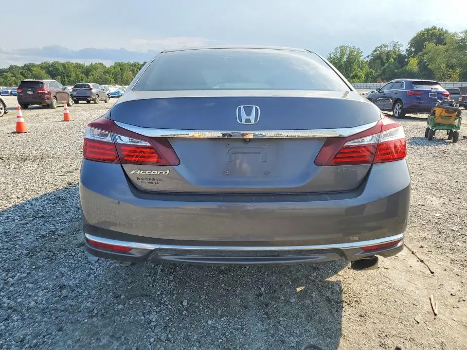 2017 HONDA ACCORD LX  
