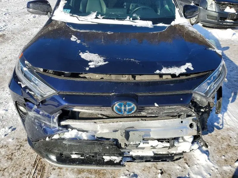 2021 TOYOTA RAV4 XSE  