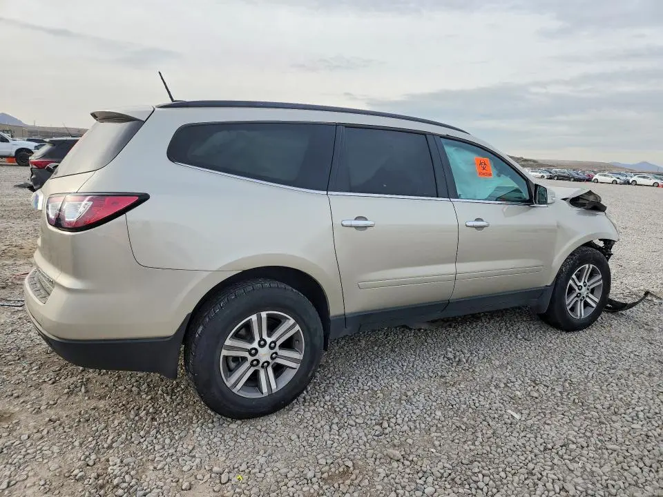 2016 CHEVROLET TRAVERSE LT  