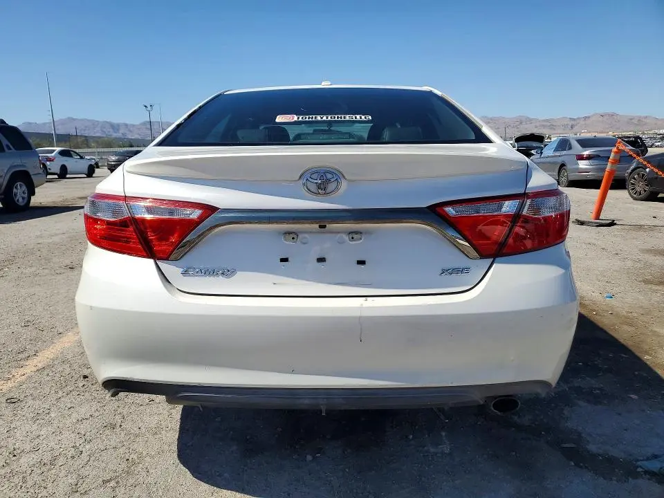 2015 TOYOTA CAMRY XSE  