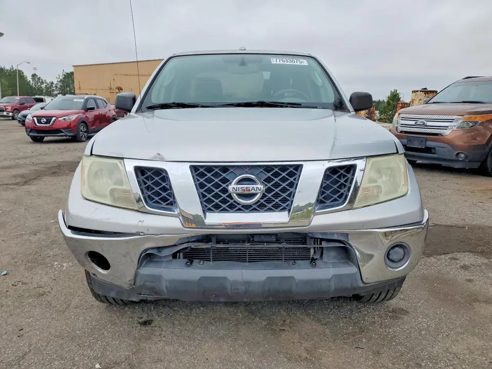 2011 NISSAN FRONTIER S  