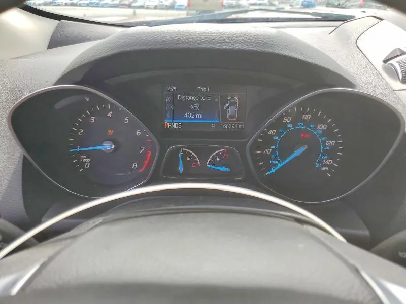 2016 FORD ESCAPE SE  