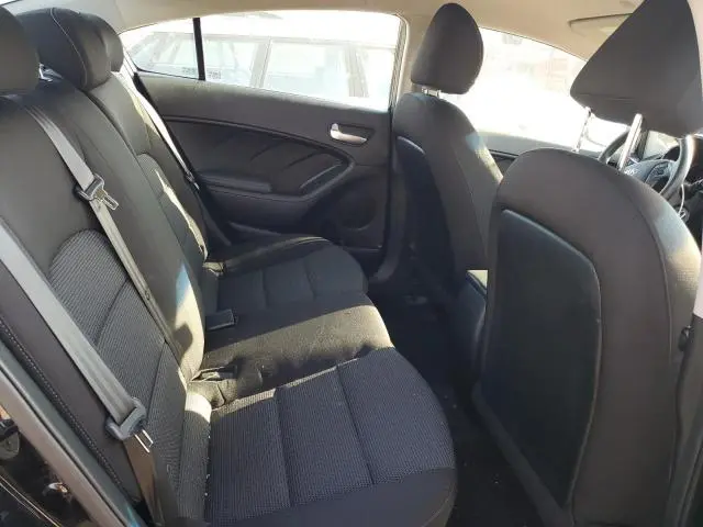 2017 KIA FORTE LX  