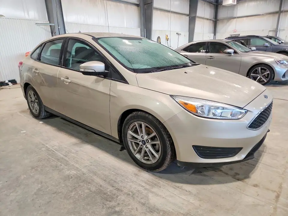 2017 FORD FOCUS SE  