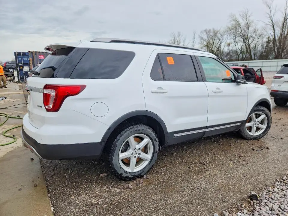 2016 FORD EXPLORER XLT  