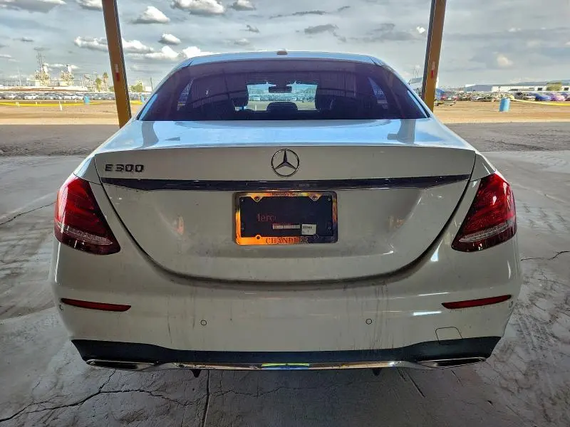 2017 MERCEDES-BENZ E 300  