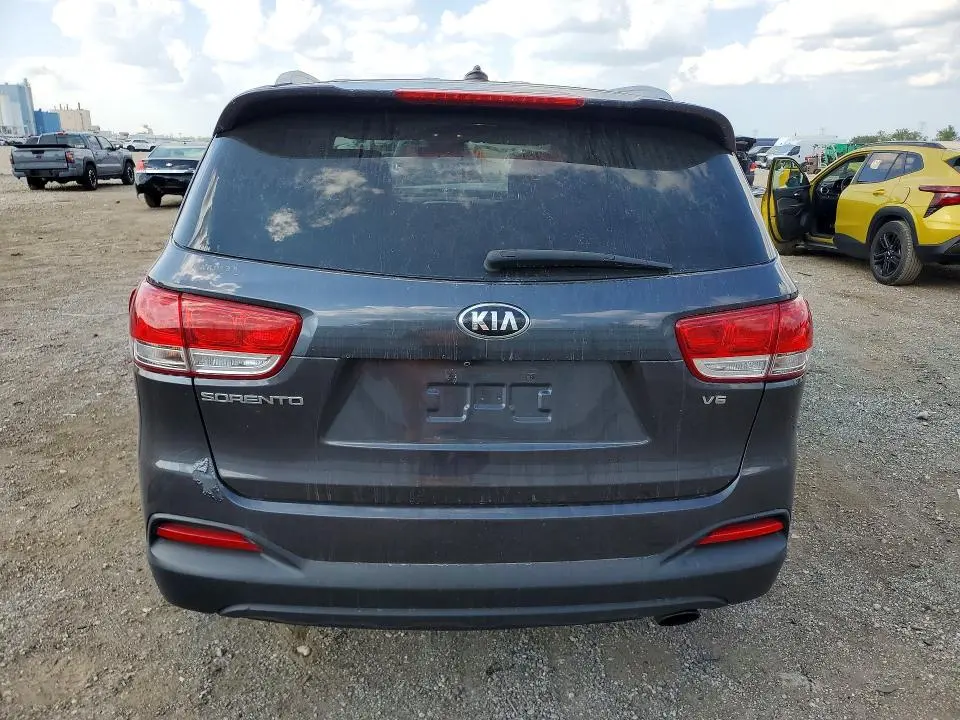 2018 KIA SORENTO LX V6  