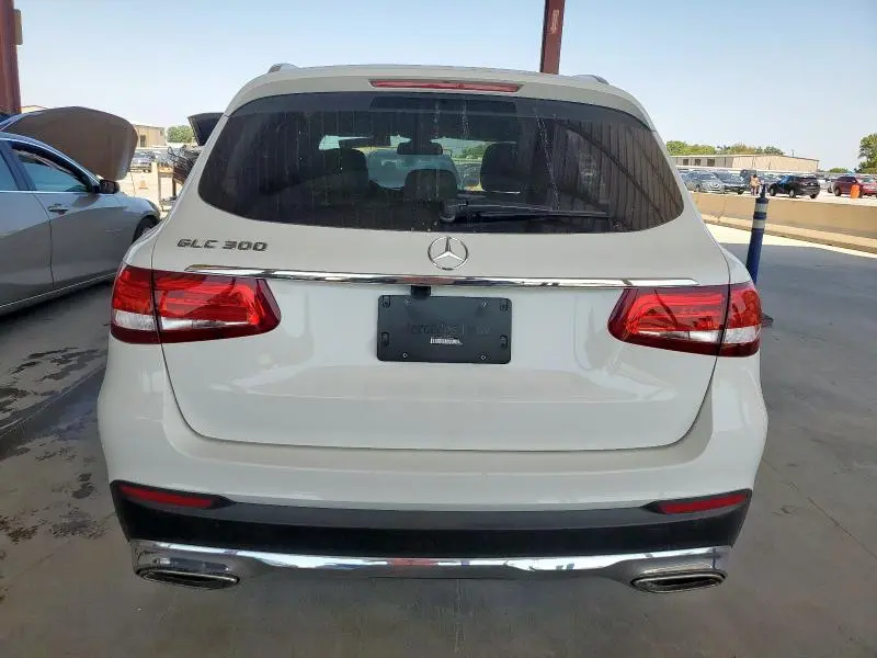 2019 MERCEDES-BENZ GLC 300  