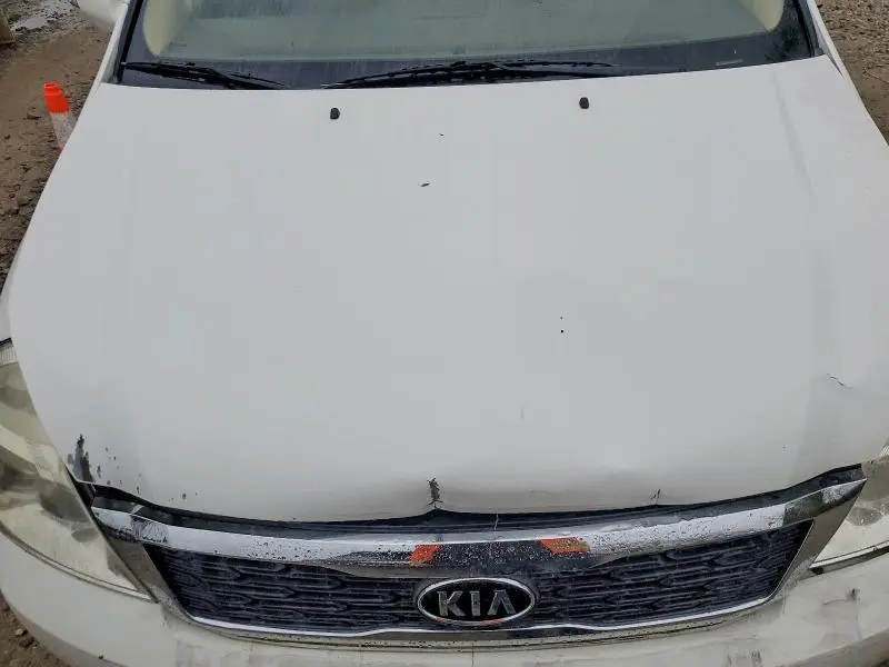 2012 KIA SEDONA LX  