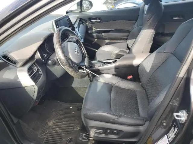 2021 TOYOTA C-HR XLE  