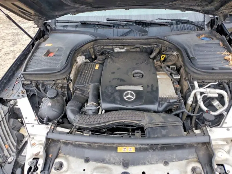 2016 MERCEDES-BENZ GLC 300  