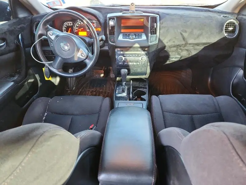 2011 NISSAN MAXIMA S  